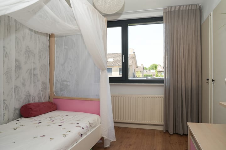 Foto 24 van Albert Botslaan 17