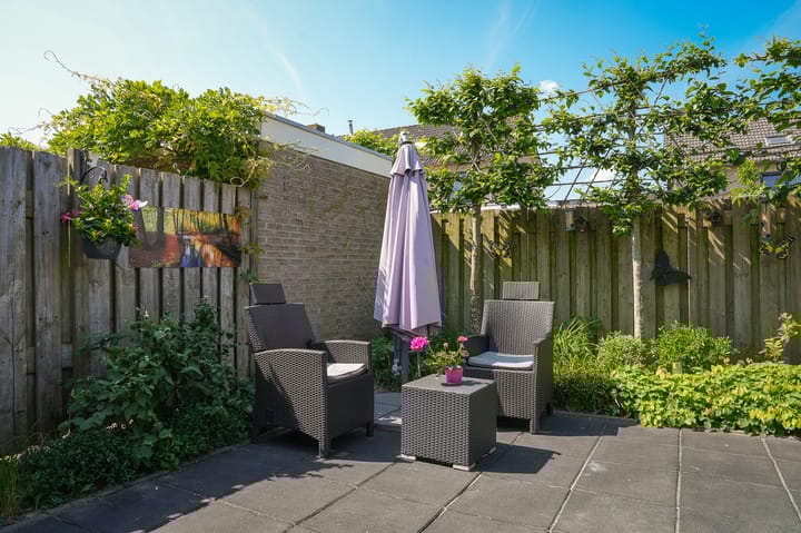 Foto 31 van Albert Botslaan 17