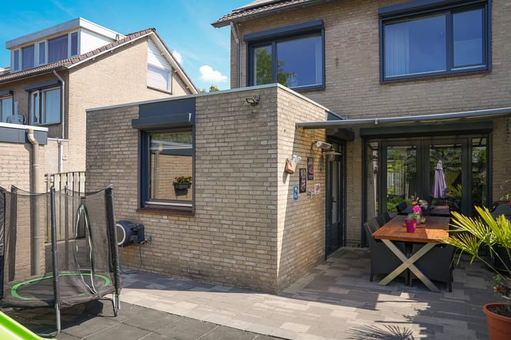 Foto 33 van Albert Botslaan 17