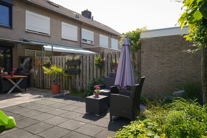 Foto 36 van Albert Botslaan 17