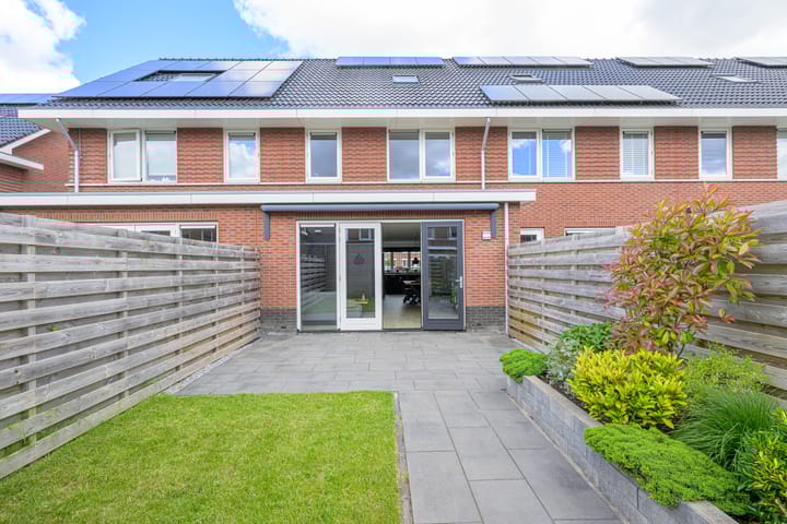 Photo 2 of Burgemeester Avisstraat 14