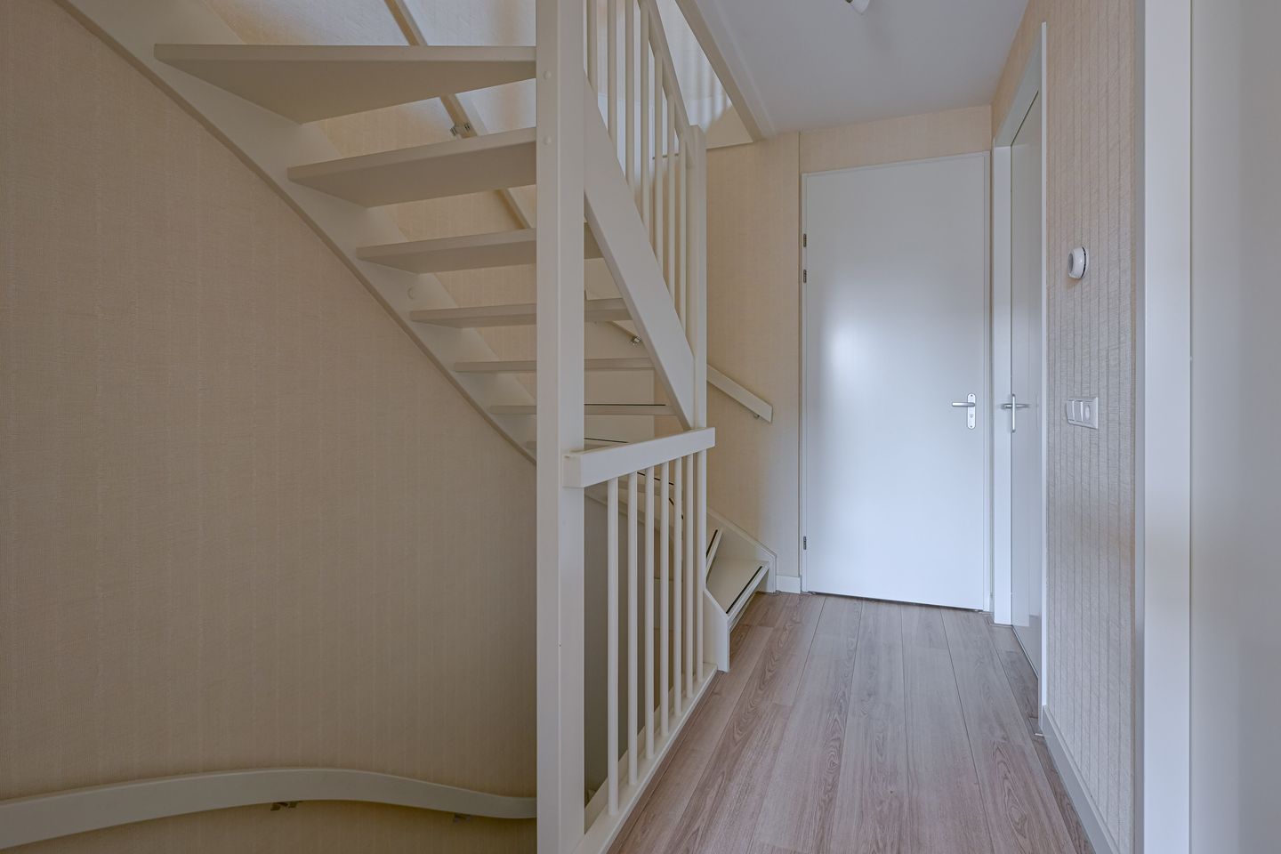 Foto 25 van Burgemeester Avisstraat 14