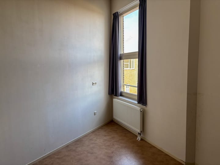 Photo 24 of Merel 109