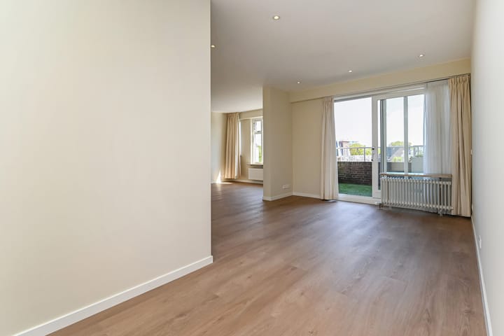 Photo 7 of Badhuisweg 58-J