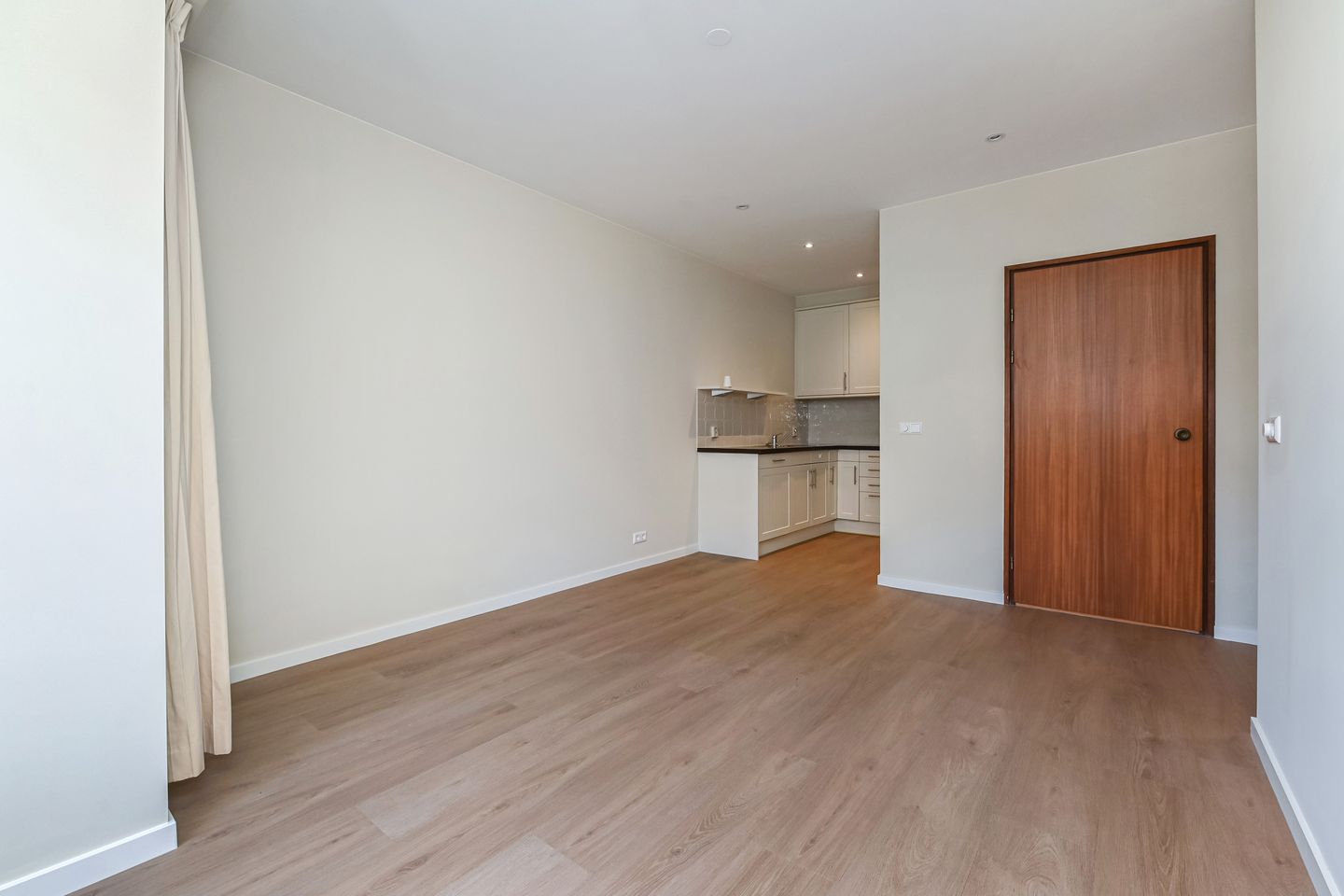 Foto 19 van Badhuisweg 58-J