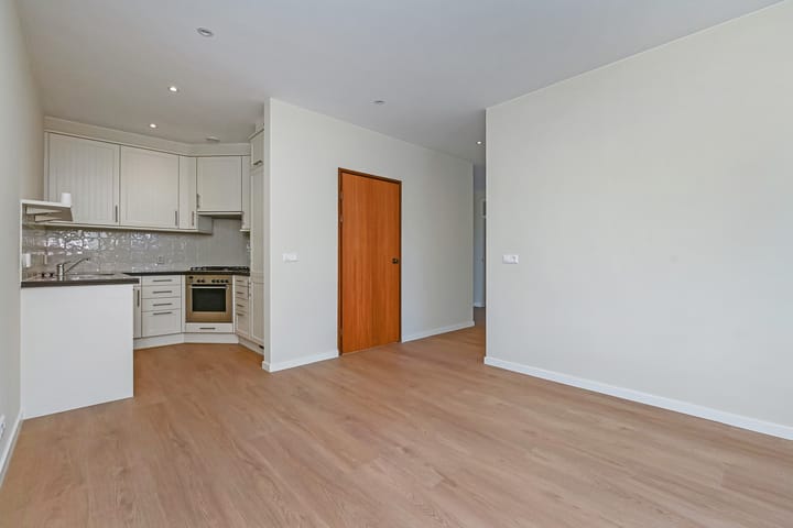 Photo 20 of Badhuisweg 58-J