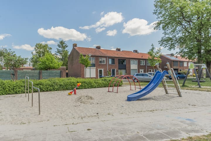 Foto 47 van Julianastraat 94