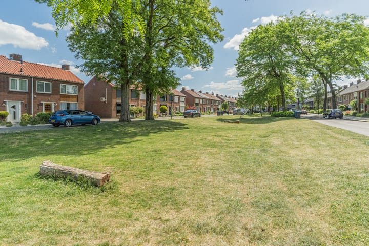 Foto 48 van Julianastraat 94