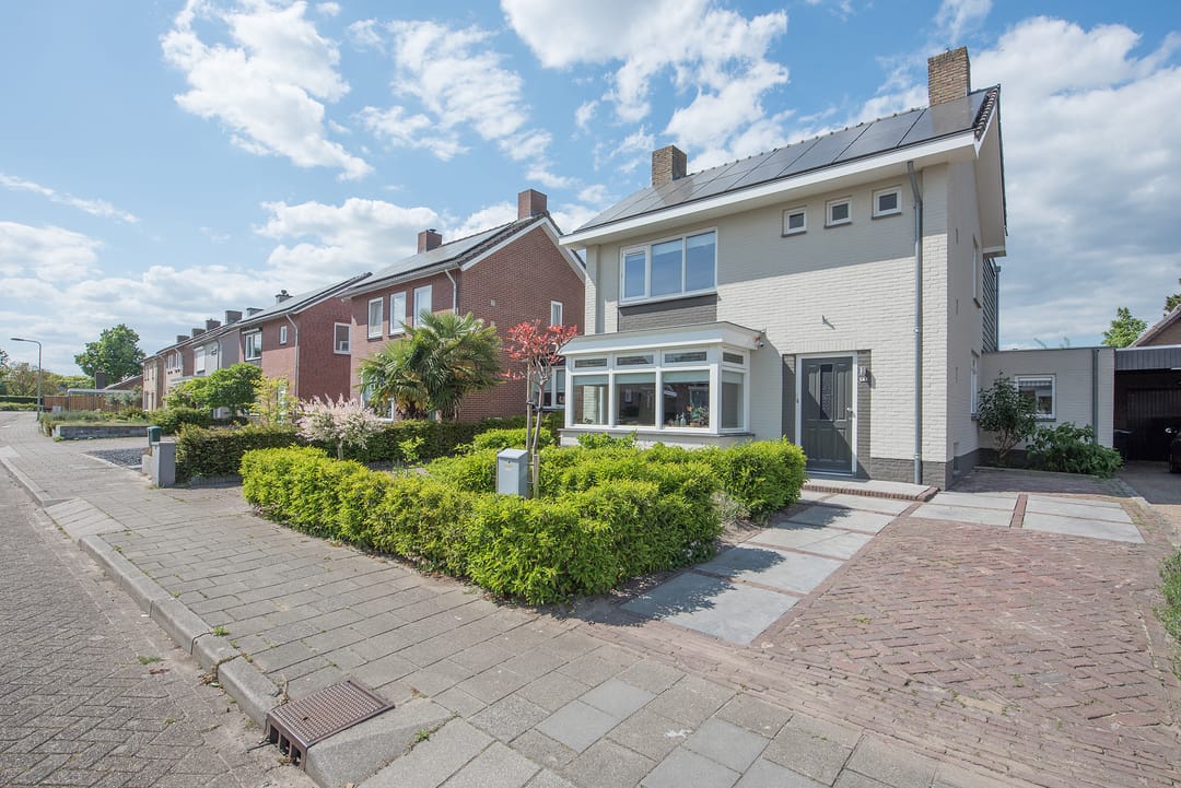 Photo 1 of Burchtstraat 10