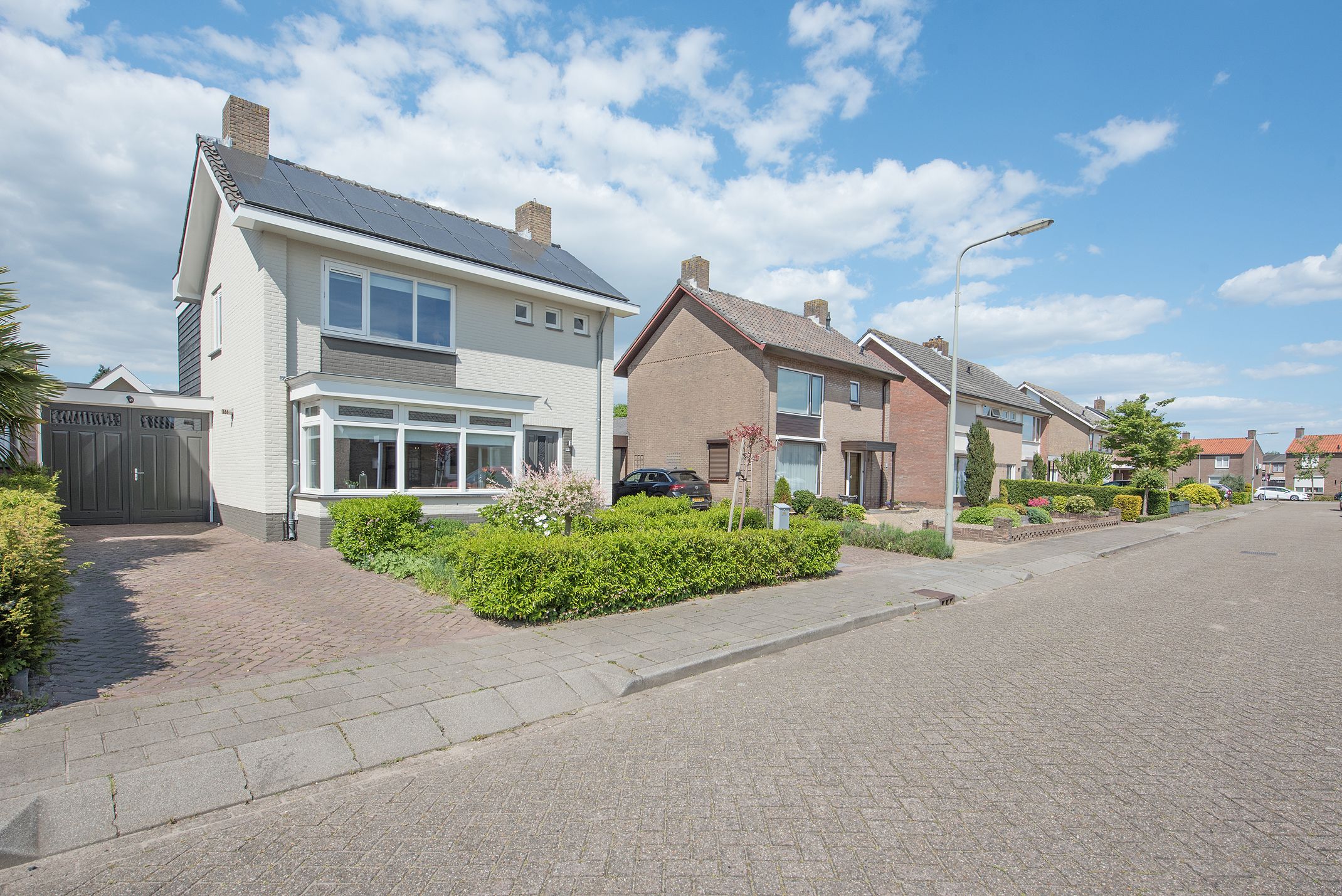 Photo 3 of Burchtstraat 10