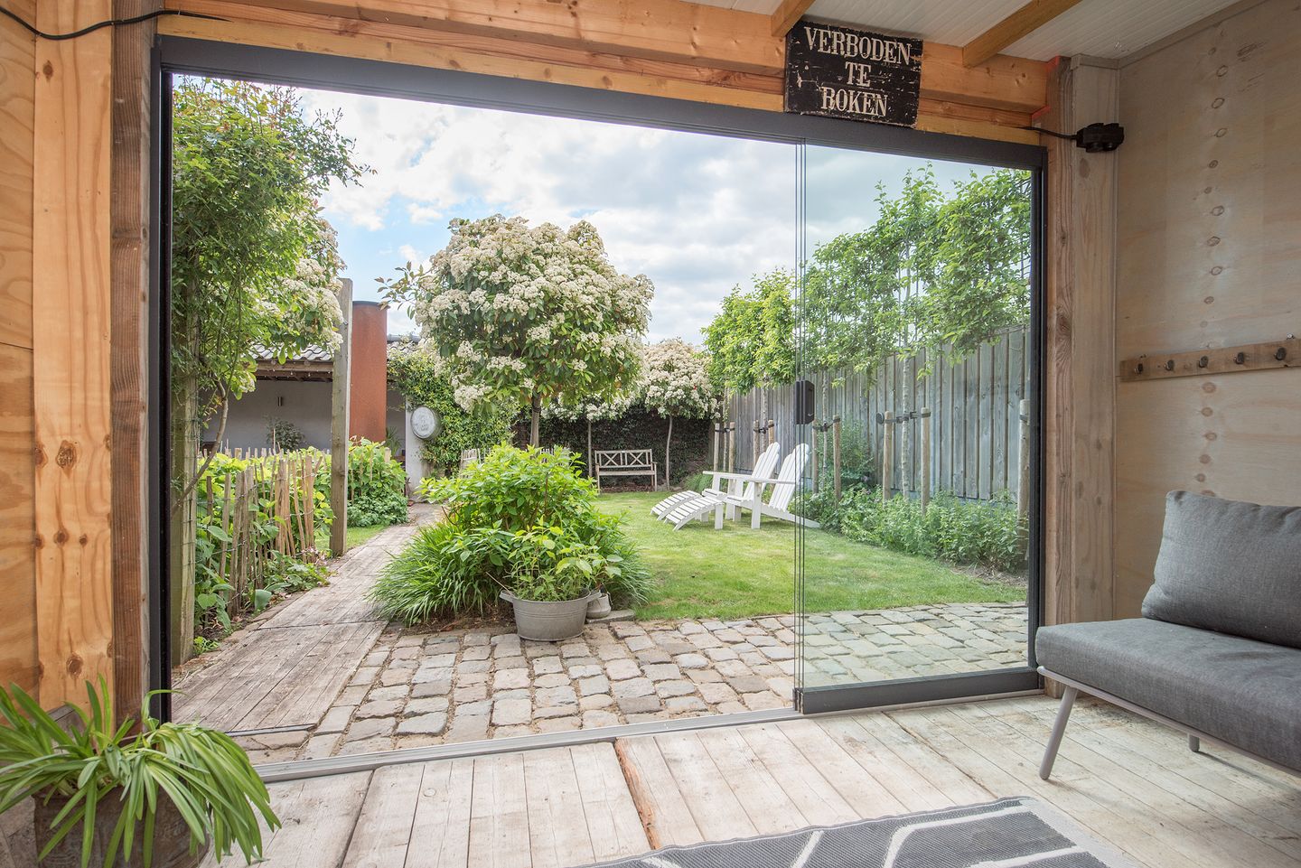 Photo 10 of Burchtstraat 10