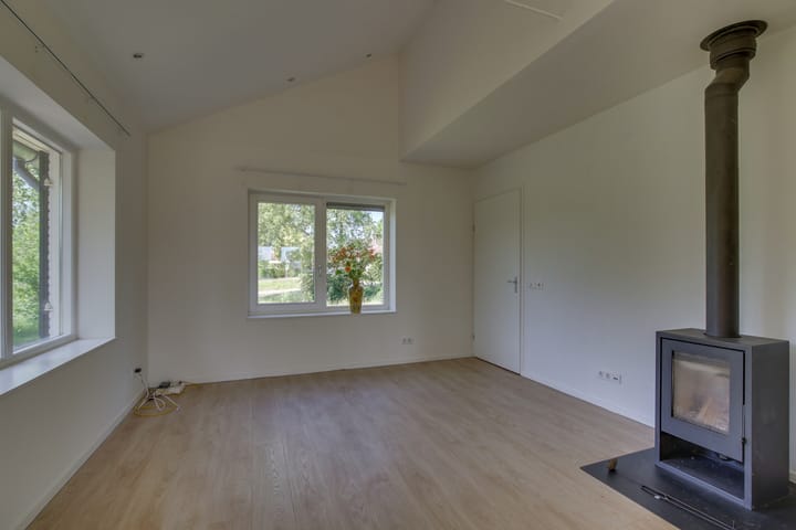 Foto 2 van Liezenweg 1