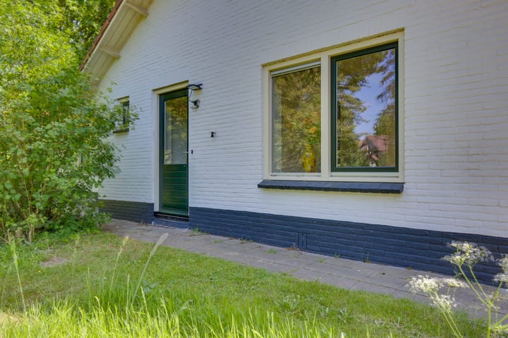 Foto 17 van Liezenweg 1