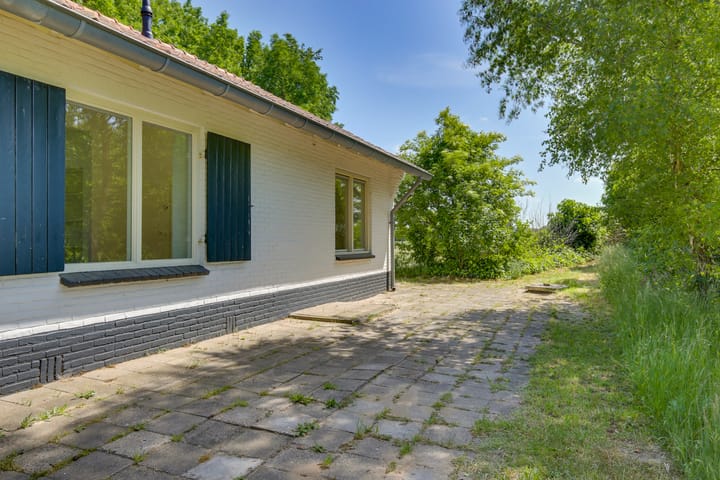 Foto 21 van Liezenweg 1