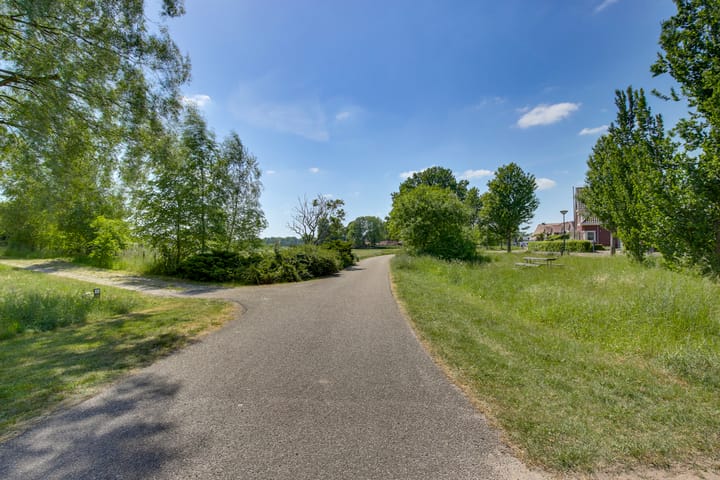 Foto 30 van Liezenweg 1