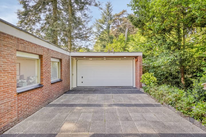 Photo 11 of Zweerslaan 9