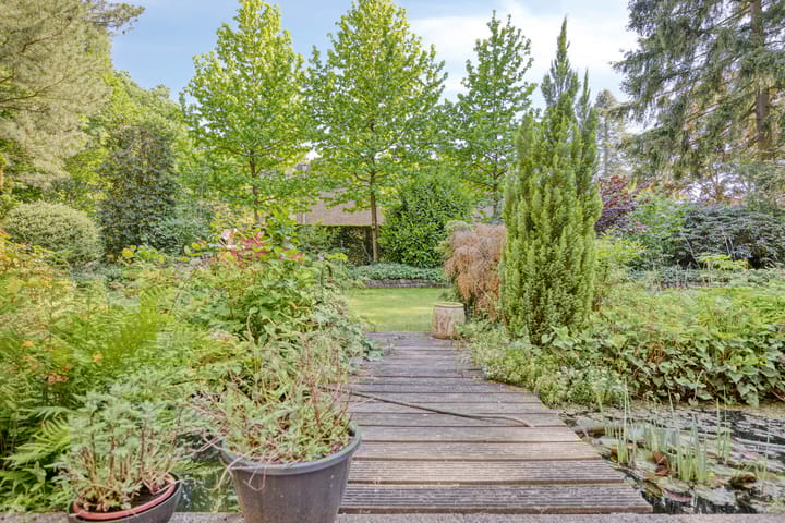 Photo 87 of Zweerslaan 9