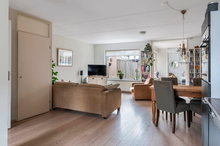 Foto 2 van Burgemeester de Bruynstraat 35