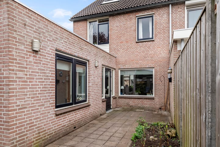 Foto 12 van Burgemeester de Bruynstraat 35