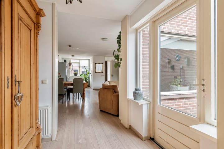 Foto 17 van Burgemeester de Bruynstraat 35