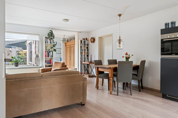 Foto 22 van Burgemeester de Bruynstraat 35