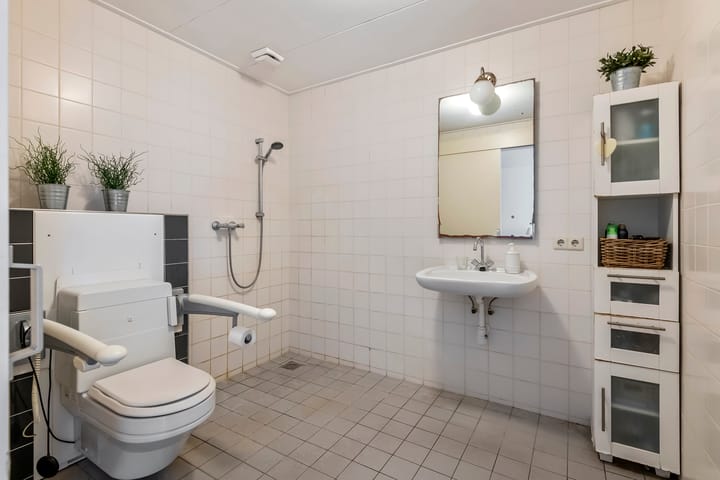 Foto 27 van Burgemeester de Bruynstraat 35