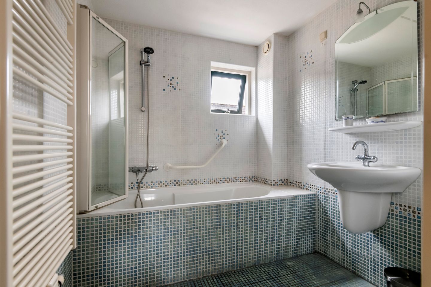 Foto 35 van Burgemeester de Bruynstraat 35