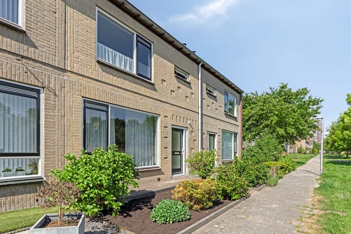 Foto 3 van Ceramstraat 5