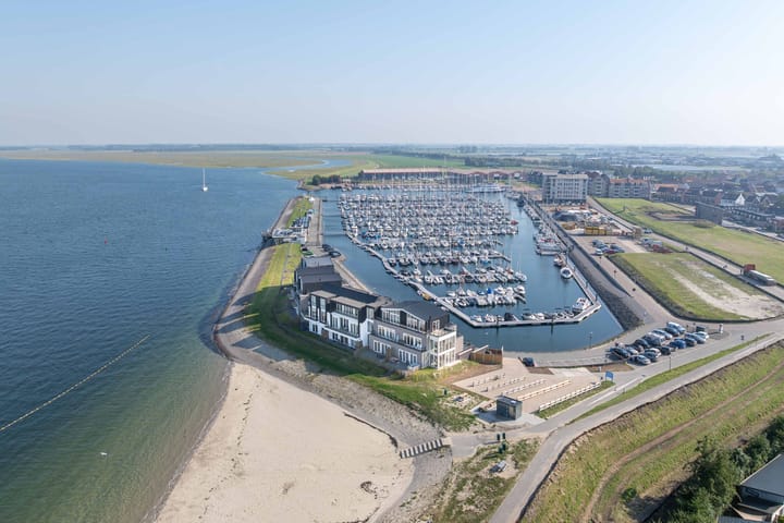 Photo 2 of Havenweg 42