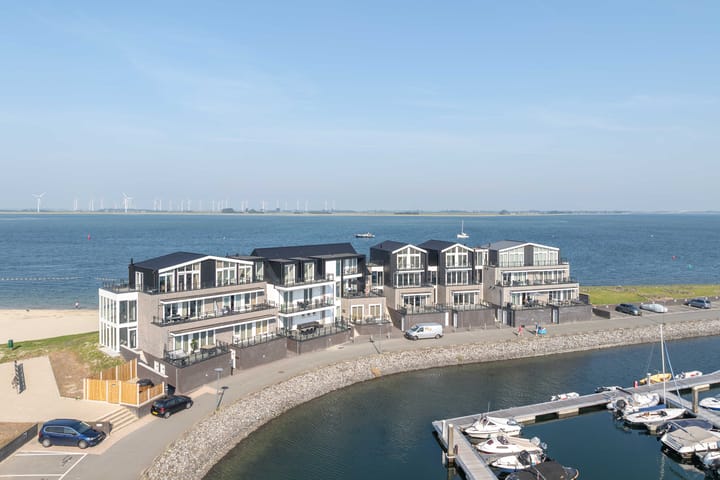 Photo 3 of Havenweg 42