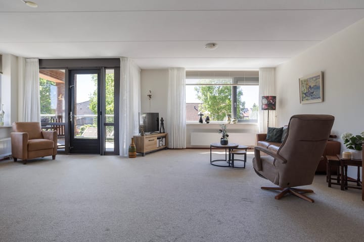 Foto 8 van Keizersmantel 345