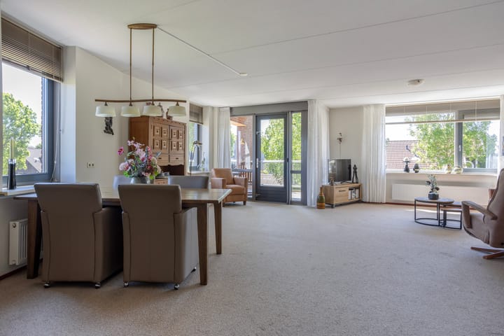 Foto 15 van Keizersmantel 345