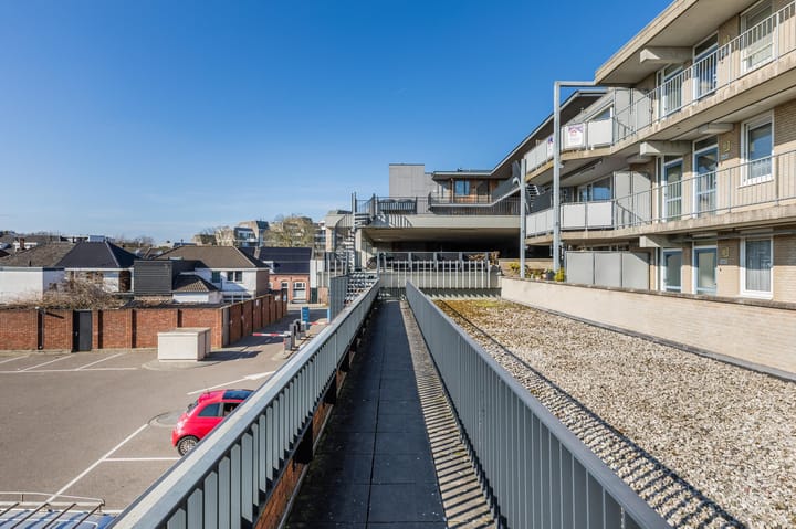 Foto 35 van Leenderweg 62