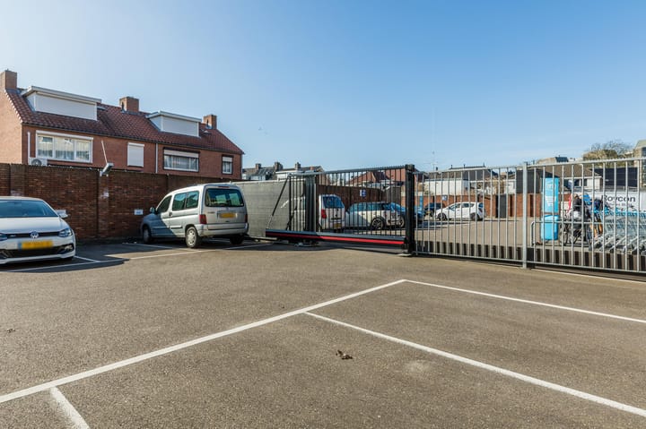 Foto 39 van Leenderweg 62