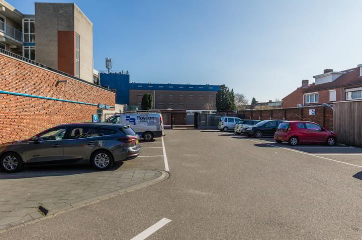 Foto 43 van Leenderweg 62