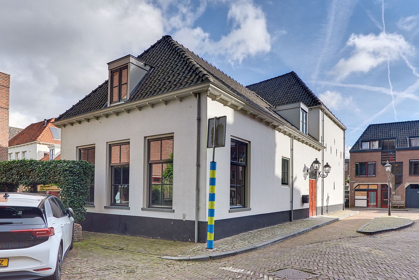 Foto 1 van Kerkplein 11