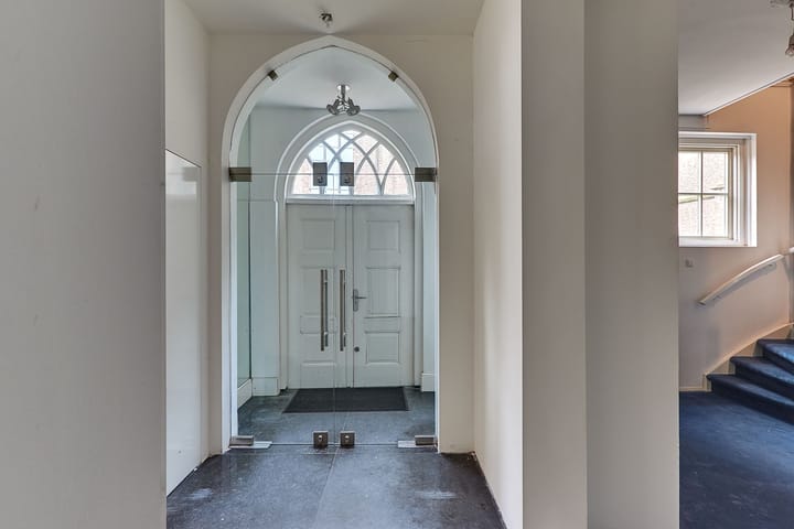 Foto 8 van Kerkplein 11