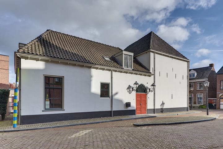 Foto 5 van Kerkplein 11