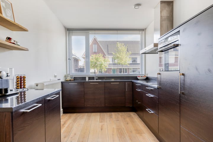 Foto 15 van Vriezenveenstraat 28