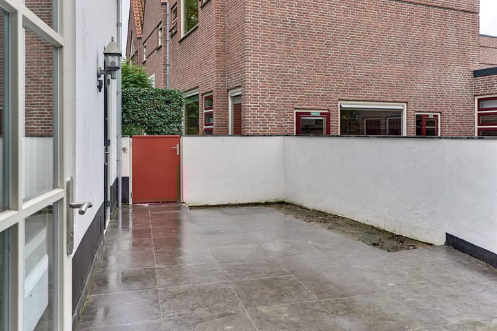 Foto 50 van Kerkplein 11