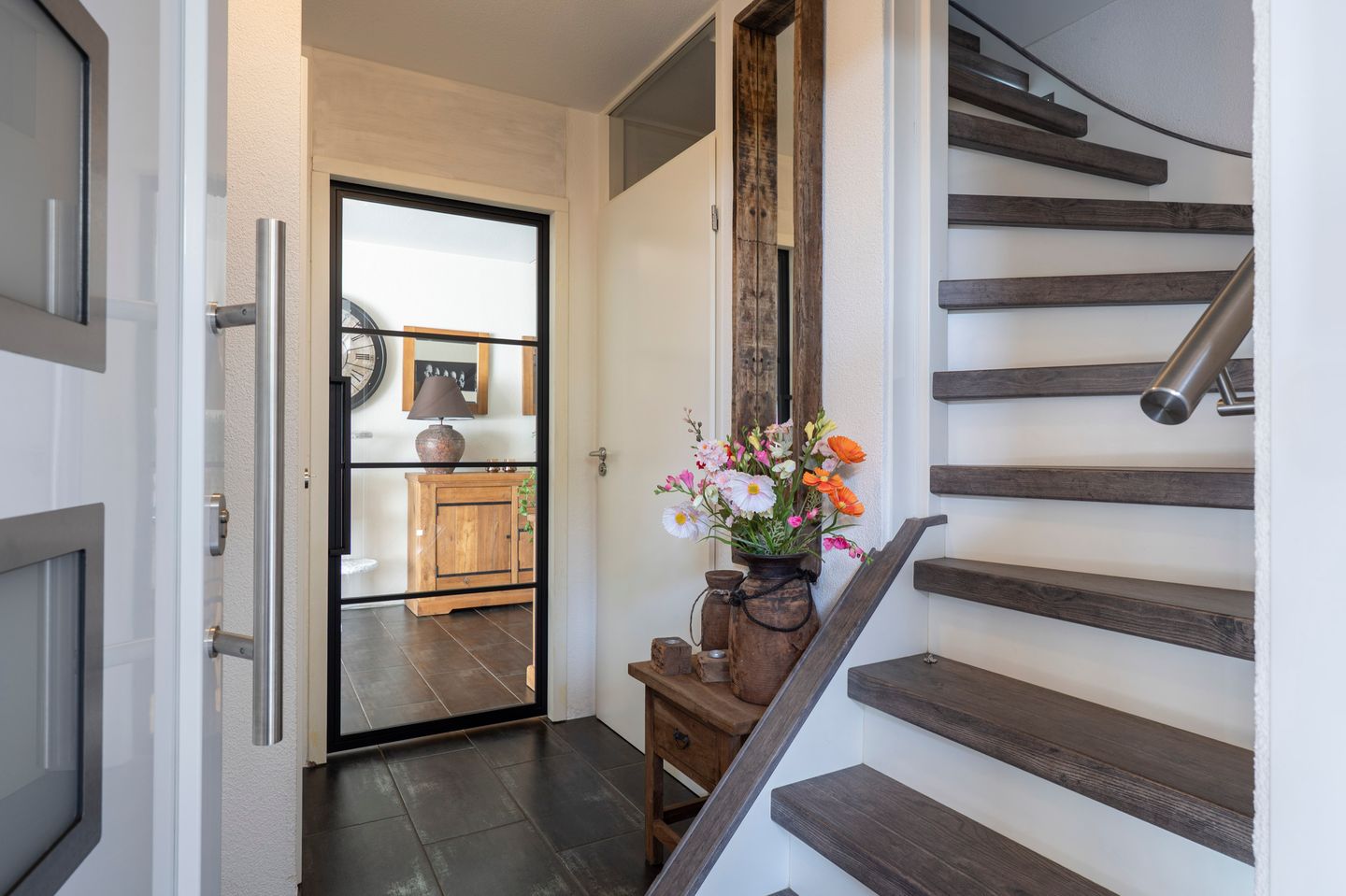 Foto 10 van Burg. Onlandstraat 2