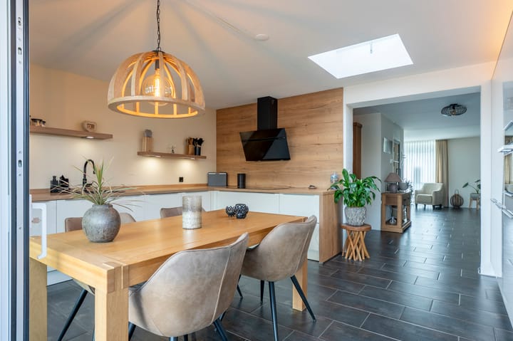 Foto 17 van Burg. Onlandstraat 2