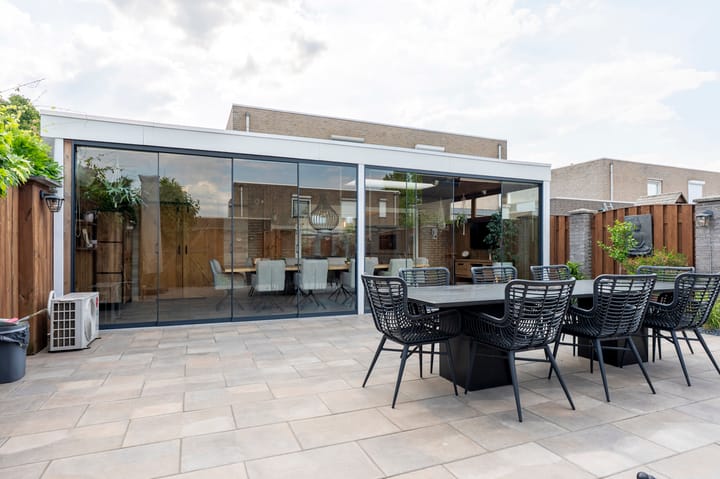 Foto 24 van Burg. Onlandstraat 2