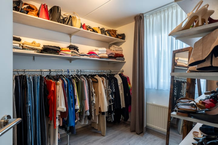 Foto 28 van Burg. Onlandstraat 2