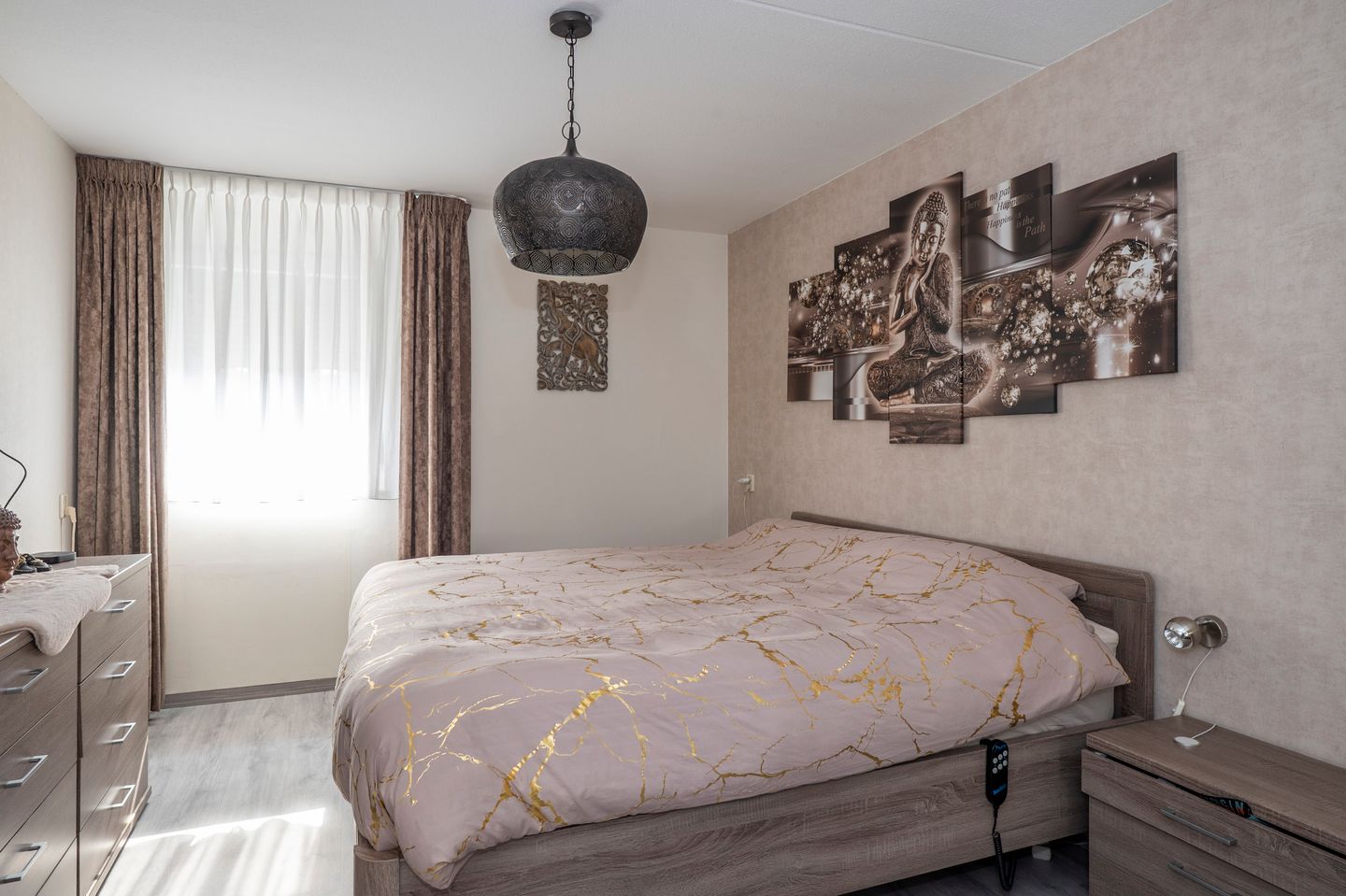 Foto 29 van Burg. Onlandstraat 2