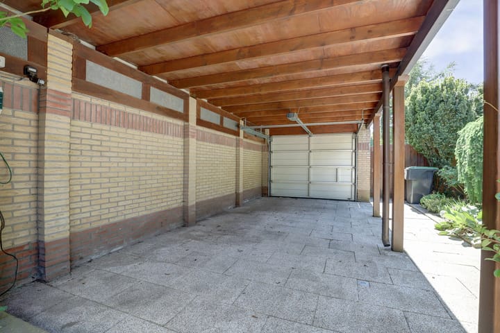 Foto 38 van Leeuwerikstraat 23