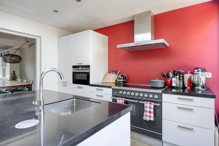 Photo 15 of Lijsterbeslaan 32