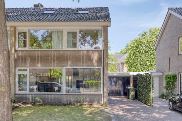 Photo 39 of Lijsterbeslaan 32