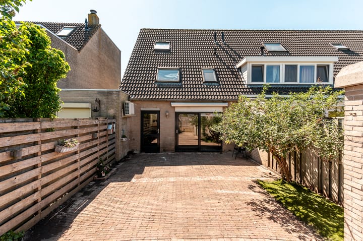 Foto 17 van Korenbloemweg 117