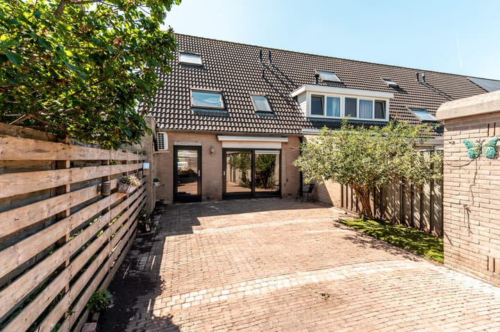 Foto 16 van Korenbloemweg 117